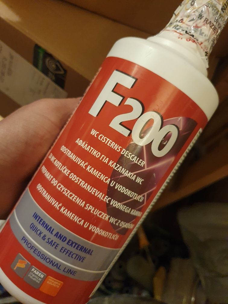 Środek do czyszczenia spłuczek F200 Faren, 2 szt.