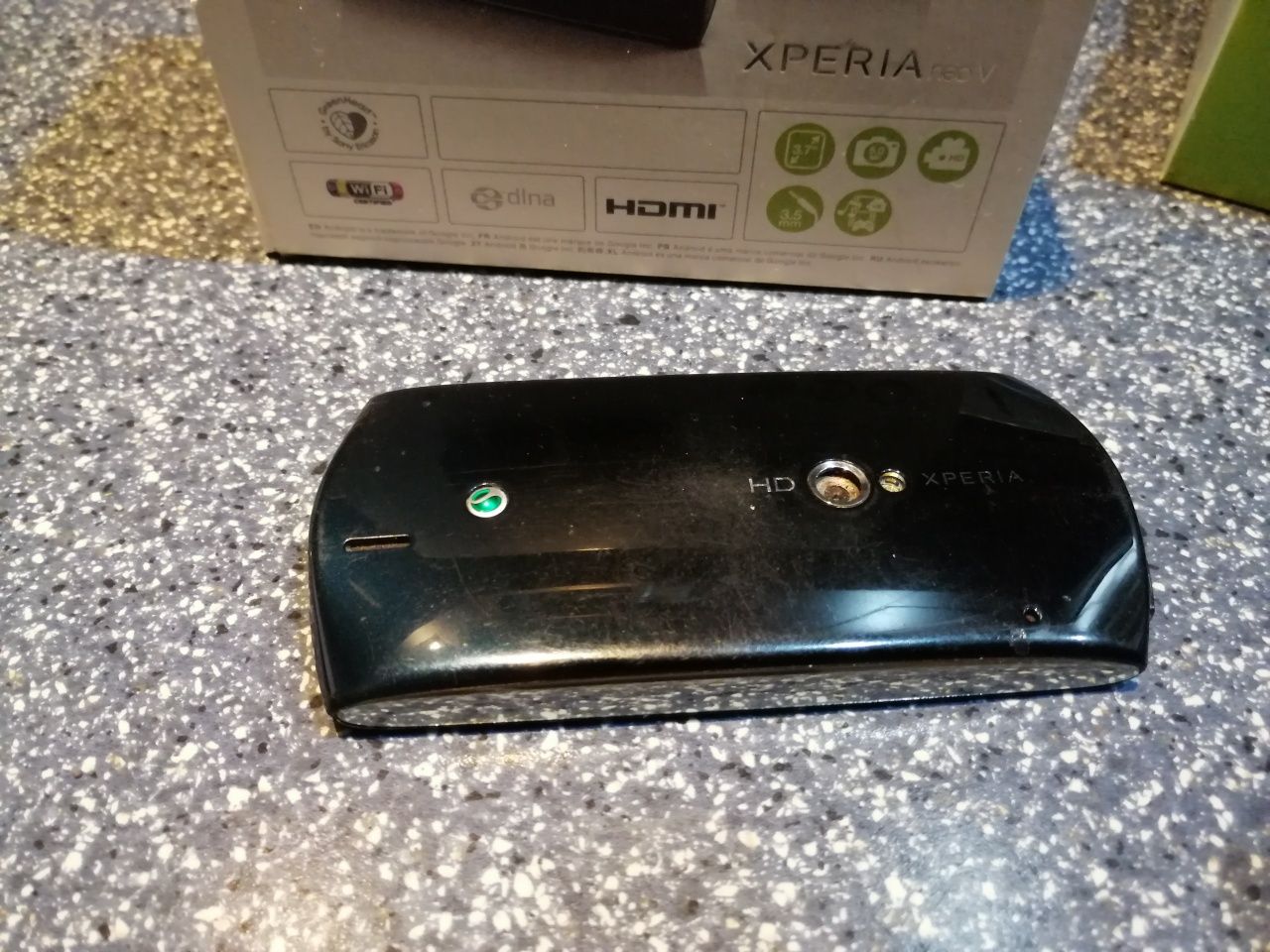 Smartfon Sony Xperia neo V