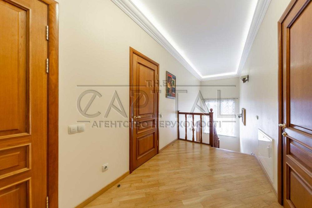 Здається в оренду розкішний будинок в Романкові 280м2 для вашої родини