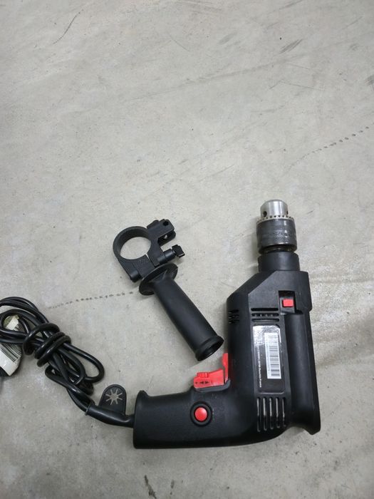 Berbequim percutor com fio 500 W