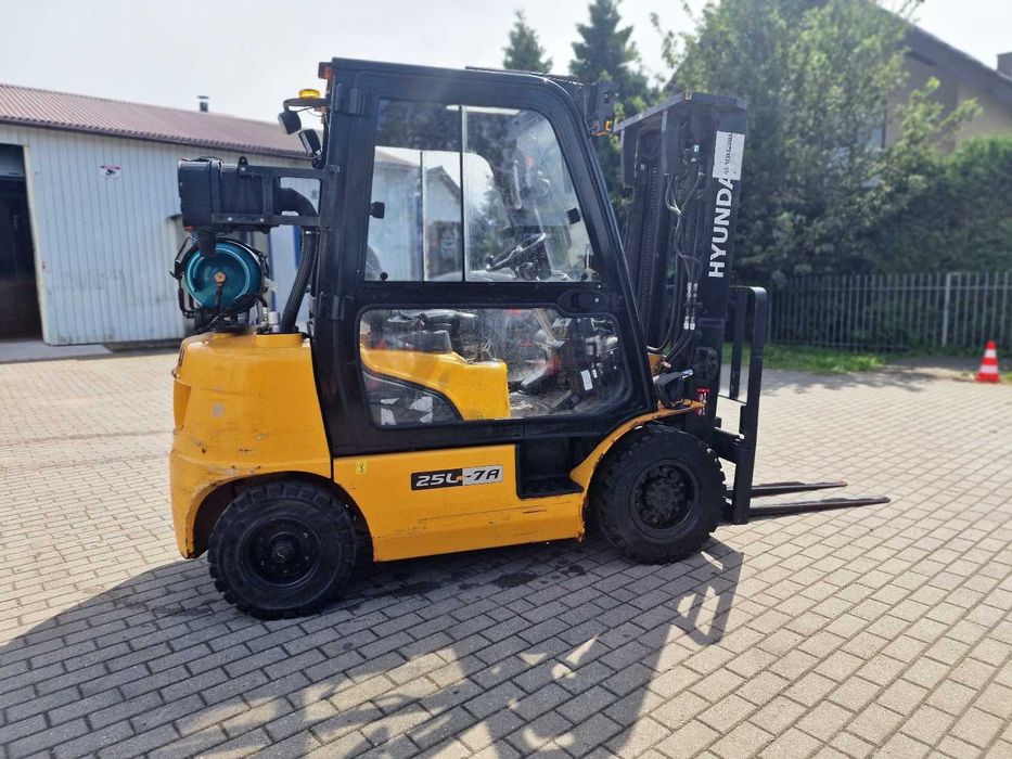 RATY 0%, Wózek widłowy HYUNDAI 25L-7A, Resurs, Transport