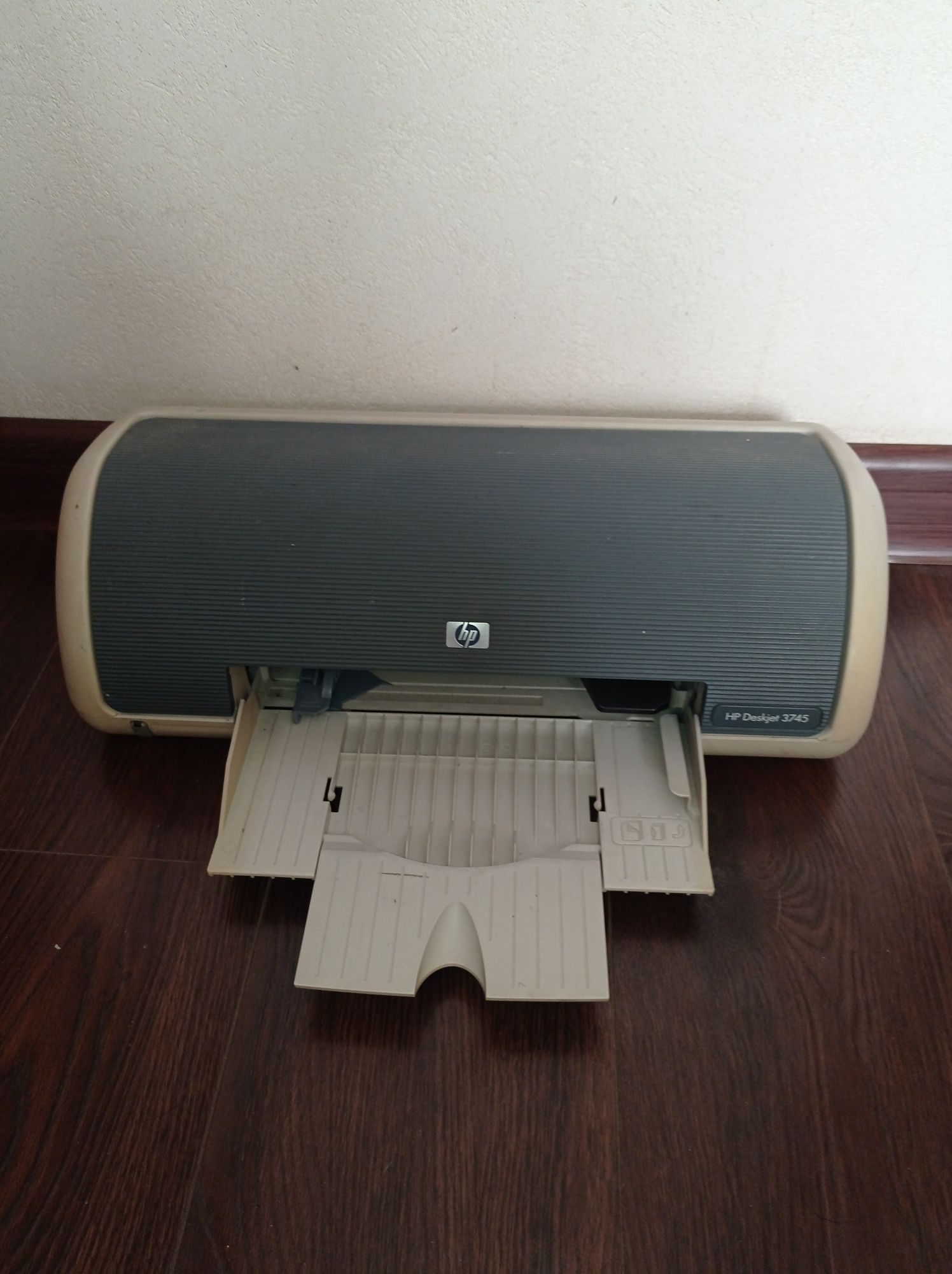 Принтер HP Deskjet 3745