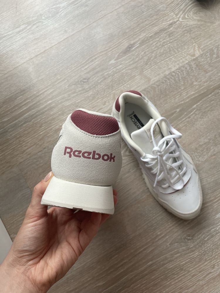 Снікерси Reebook Білі Жіночі