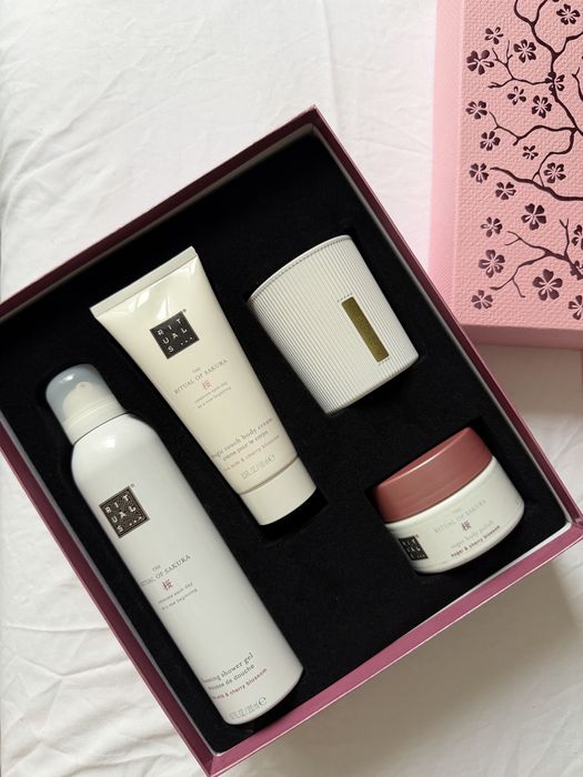Подарунковий набір rituals sakura