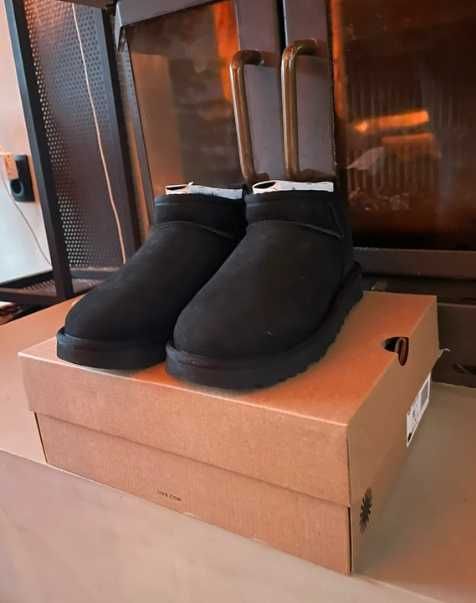 Zupełnie nowe ciepłe buty UGG (damskie) EU37