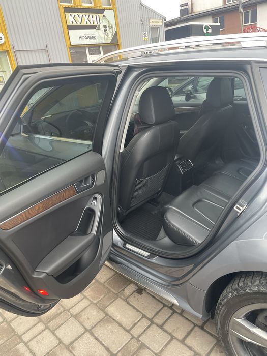 Ауді а4 б8 Машина в гарному стані дзвоніть все розкажу