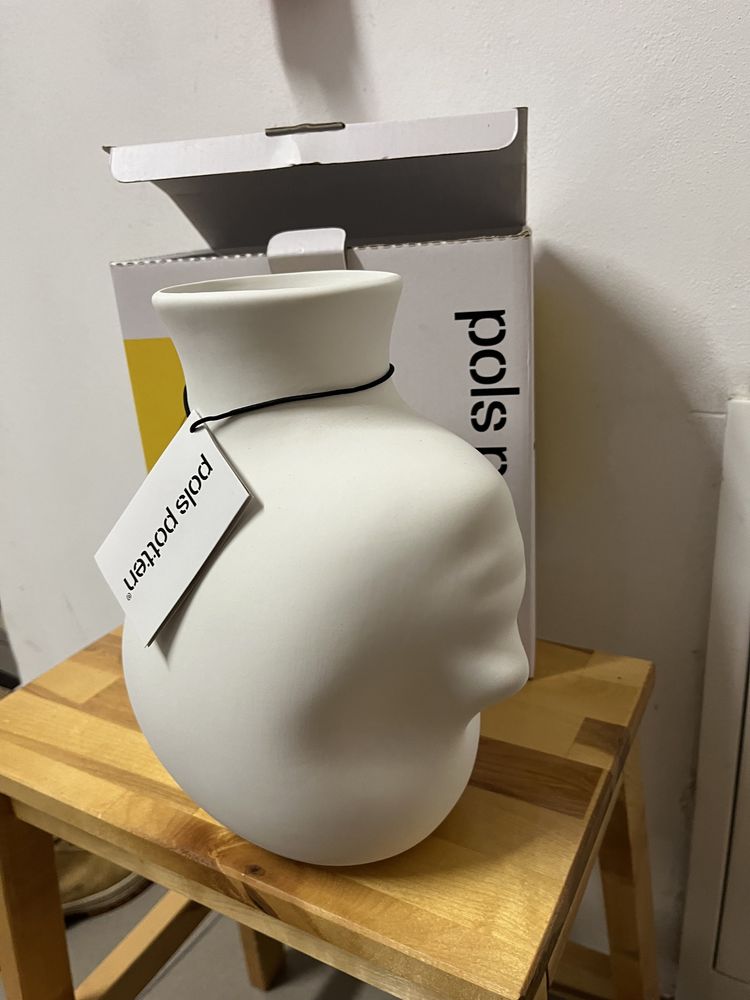 Wazon Upside-Down Head biały Pols Potten