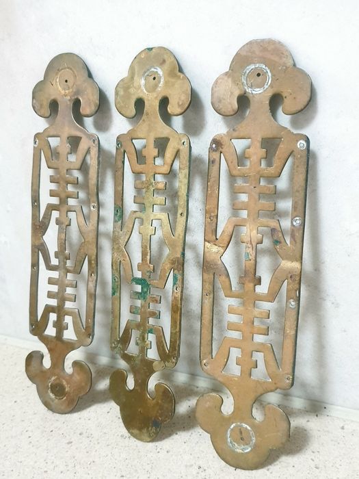 3 lindas antigas ferragens de mobília asiática em latão