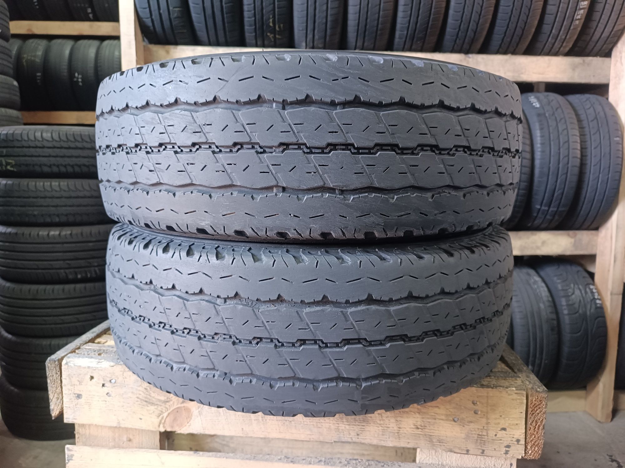 Літні шини BRIDGESTONE 215/70 R15 C резина Р15 С
