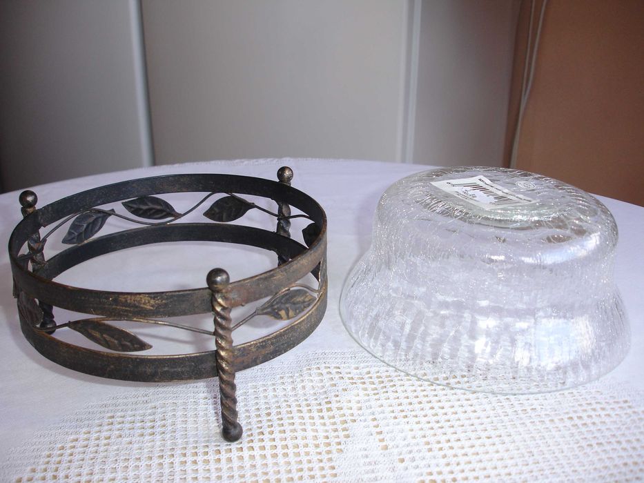 Ваза на кованном основании - ОТЛИЧНЫЙ ПОДАРОК!