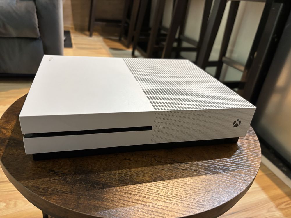 Konsola Xbox One S 1tb