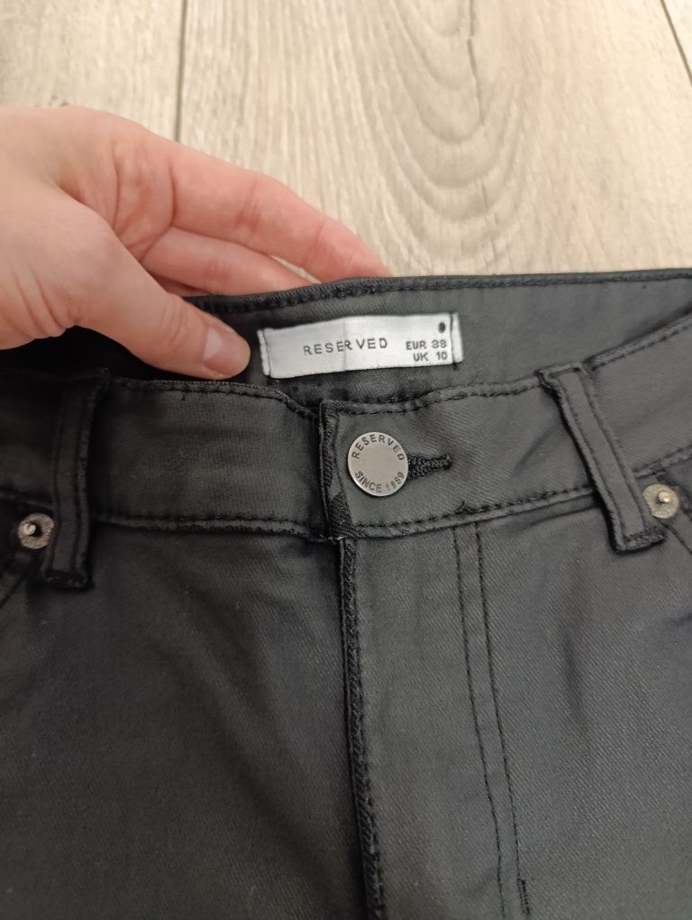 Spodnie damskie woskowane 38 Reserved czarne