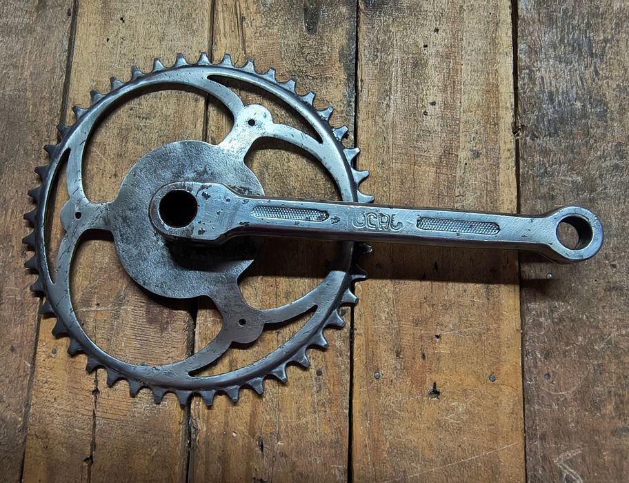 Pedaleira Ucal bicicleta pasteleira s/crenque Esquerdo