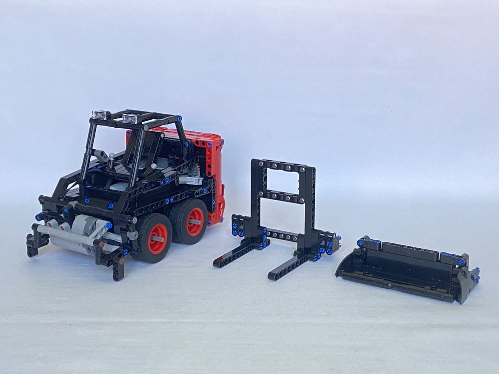 Modelka Lego Technic mini ładowarka kołowa