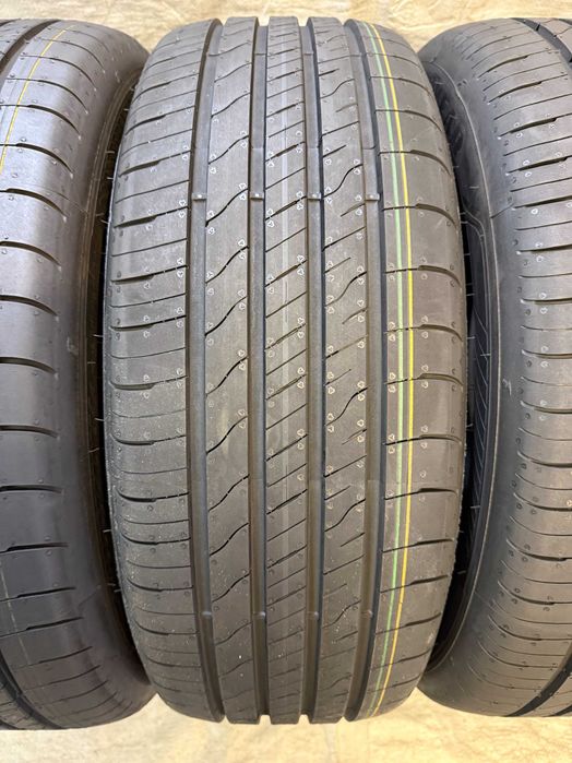 Opony letnie Goodyear EfficientGrip Perf. 2 215/55/18 99V j. NOWE 2025