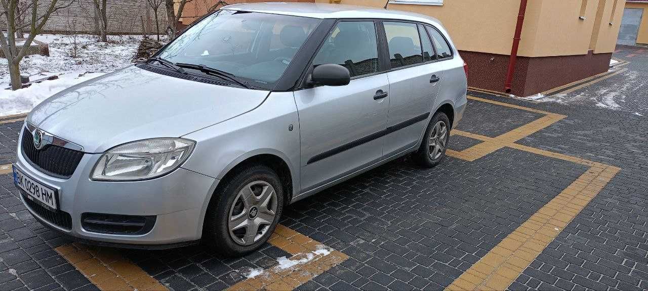 Продам Skoda Fabia 2009