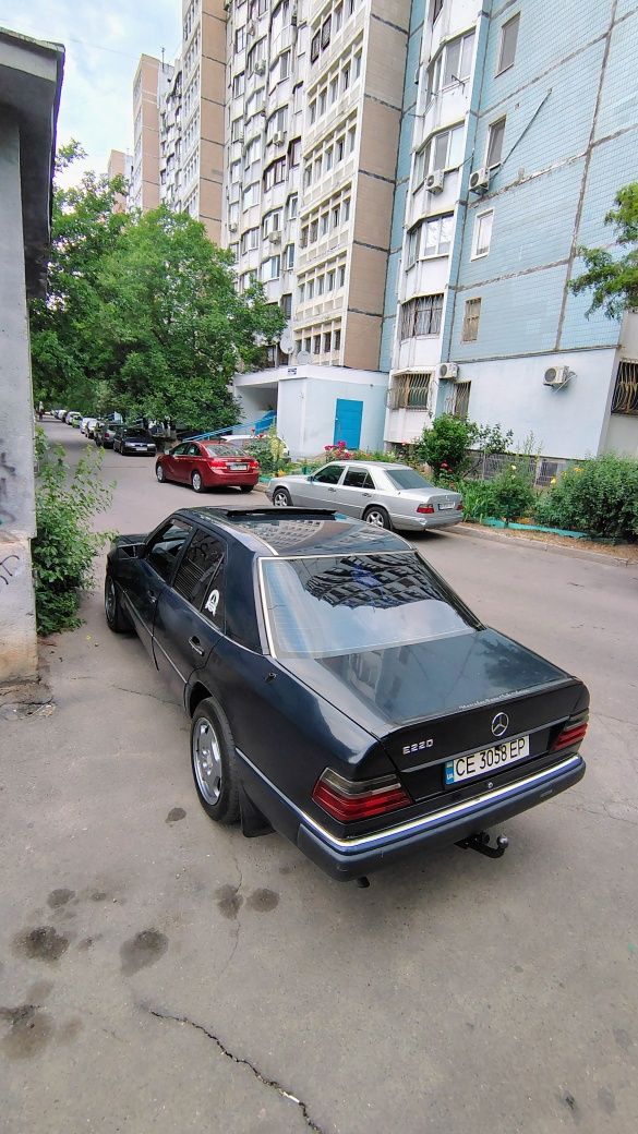 Продам Mercedes W124