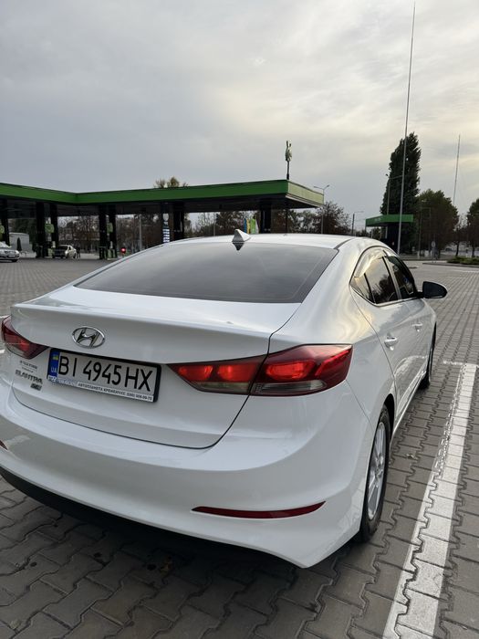 Hundai elantra 2018
