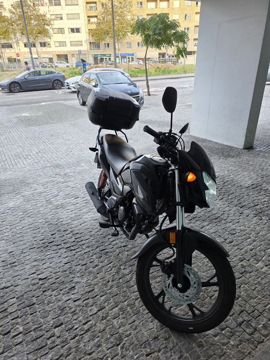 HONDA CB125F  4500km