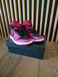 Jordan 1 Mid Czerwone rozmiar 40.5