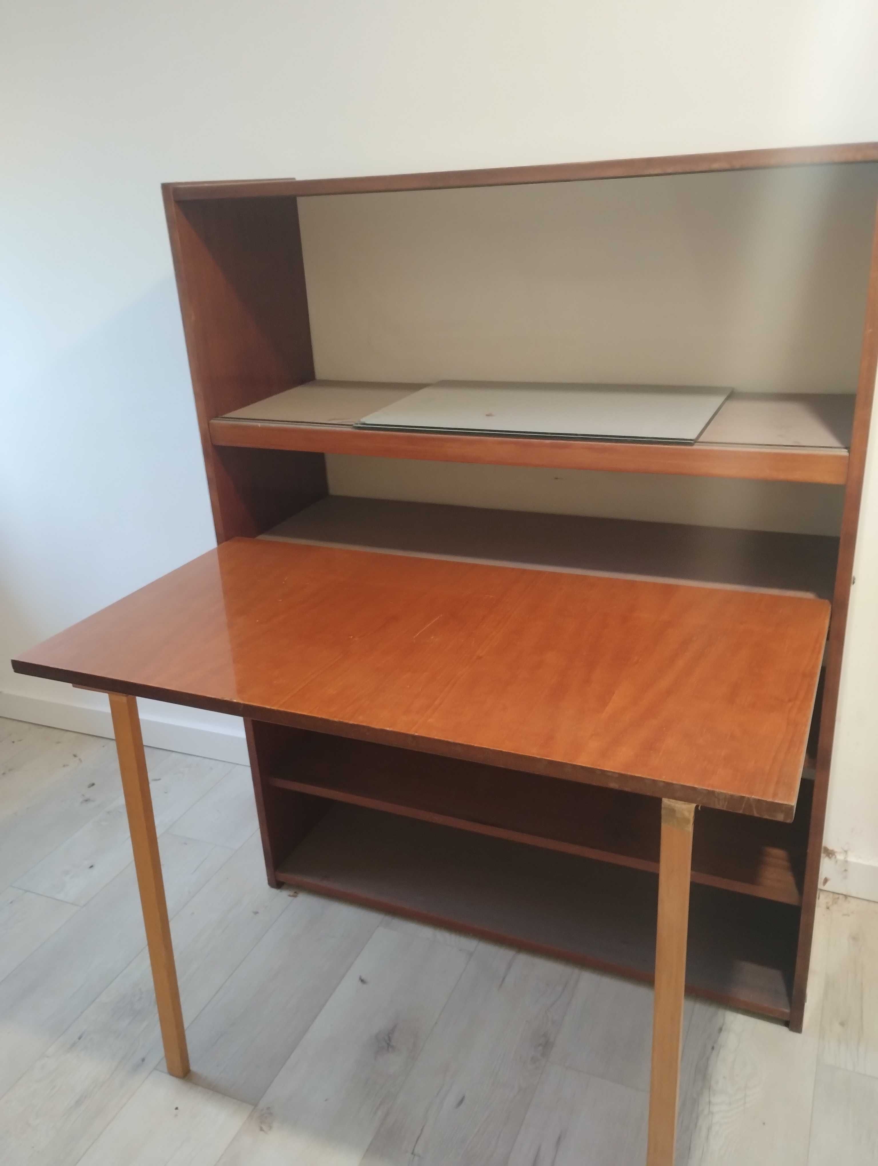 Sekretarzyk z rozkładanym biurkiem/stolikiem z 1973r.