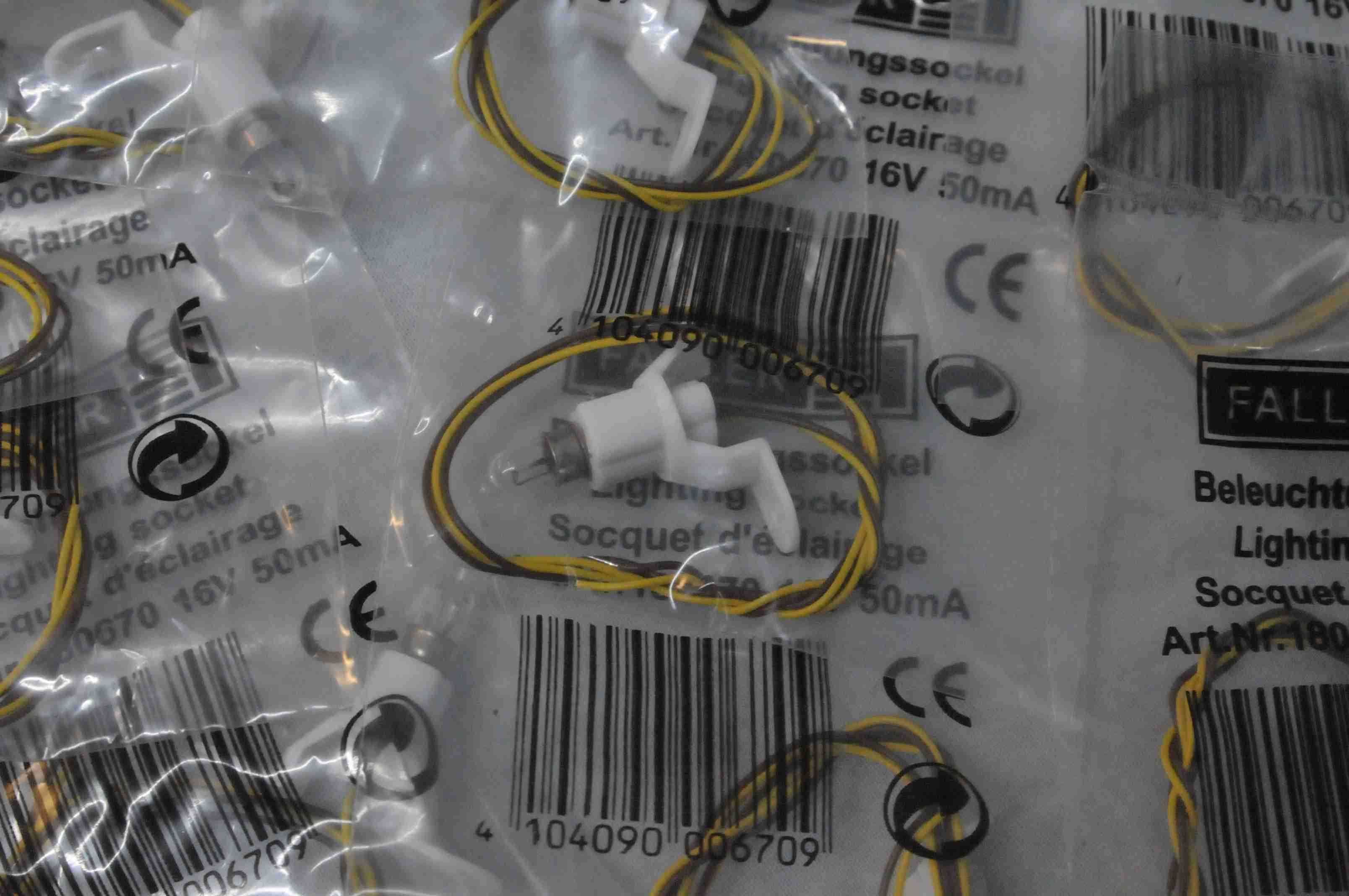 HO - Lampada com casquilho 16 volts FALLER ref 180670