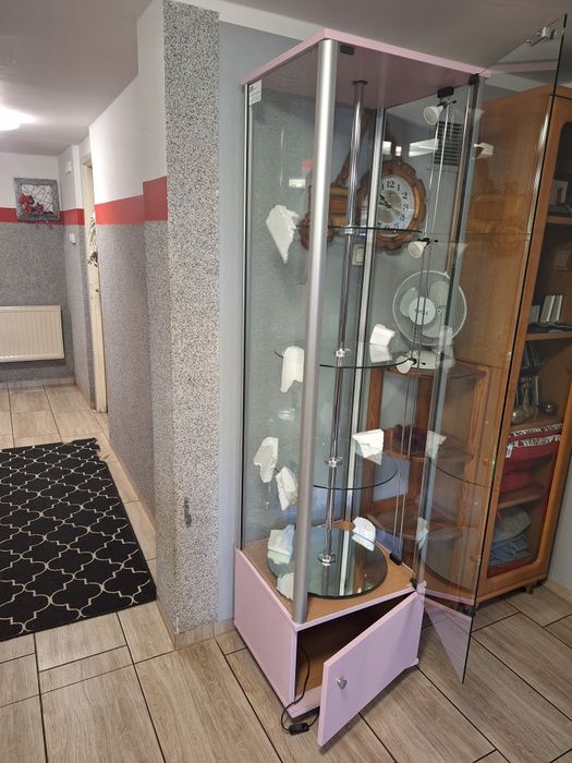 Witryna ekspozycyjna, gablota jubilerska obrotowa