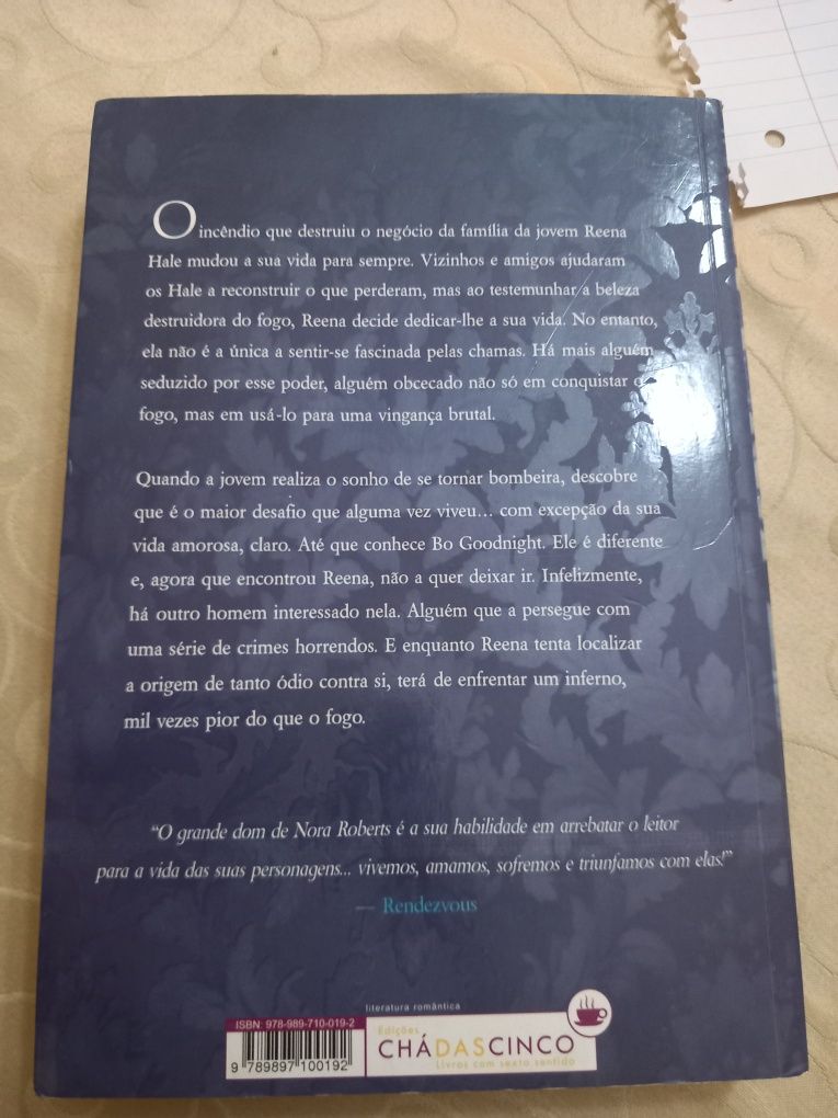Fumo Azul (Nora Roberts)