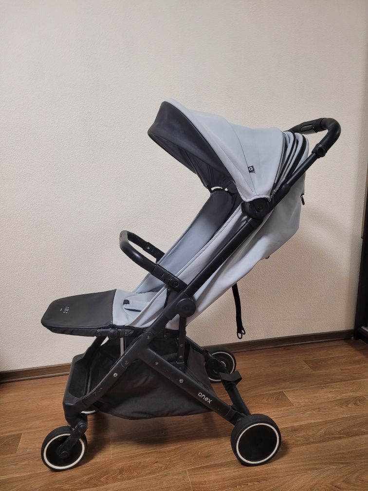 Прогулянкова коляска Anex Air-X