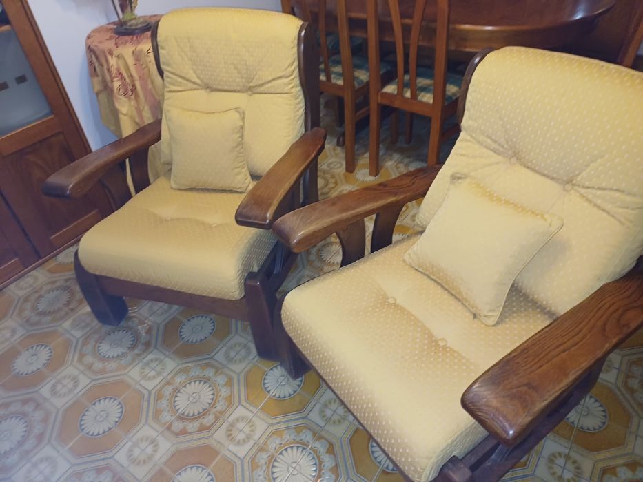 Vende se Sofás Carvalho Holandes