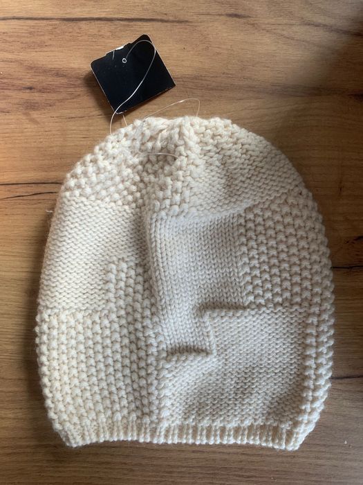 nowy kapelusz na sprzedaż C&A