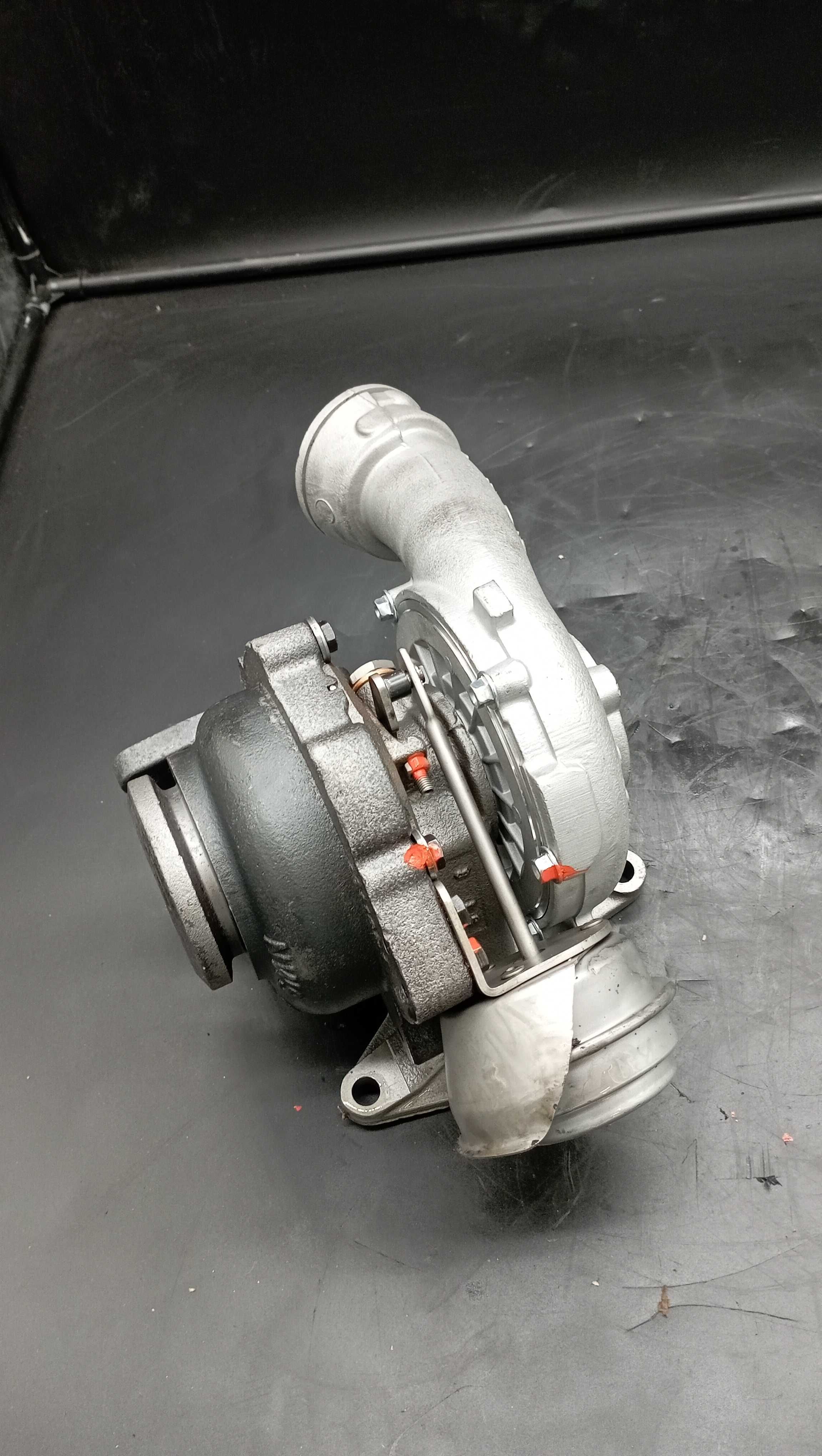 Turbosprężarka 760699 Volkswagen T5 Transporter 2.5 TDI 174km