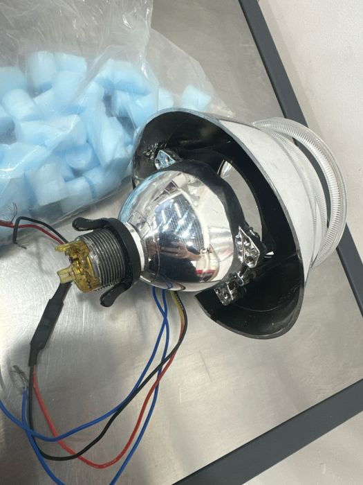 Продам комплект біксенонових лінз 3 дюйми