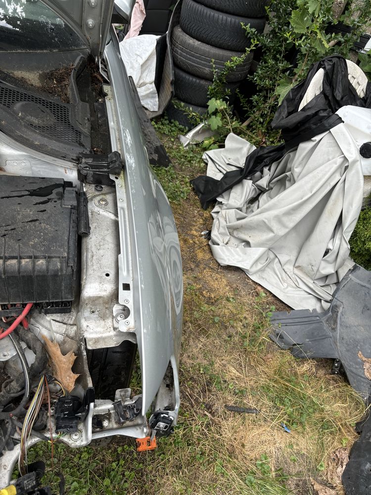 Sprzedam blotnik lewy audi a 3 8 p lift
