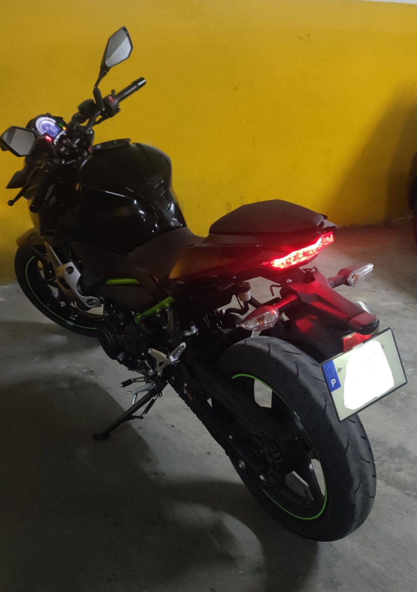 Kawasaki Z400 - preço fixo