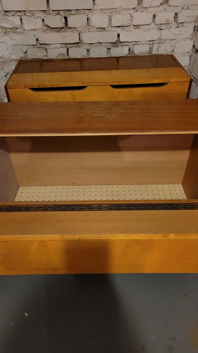 Bieliźniarka,,drewno fornirowane,Czechosłowacja lata 60-te XX w.