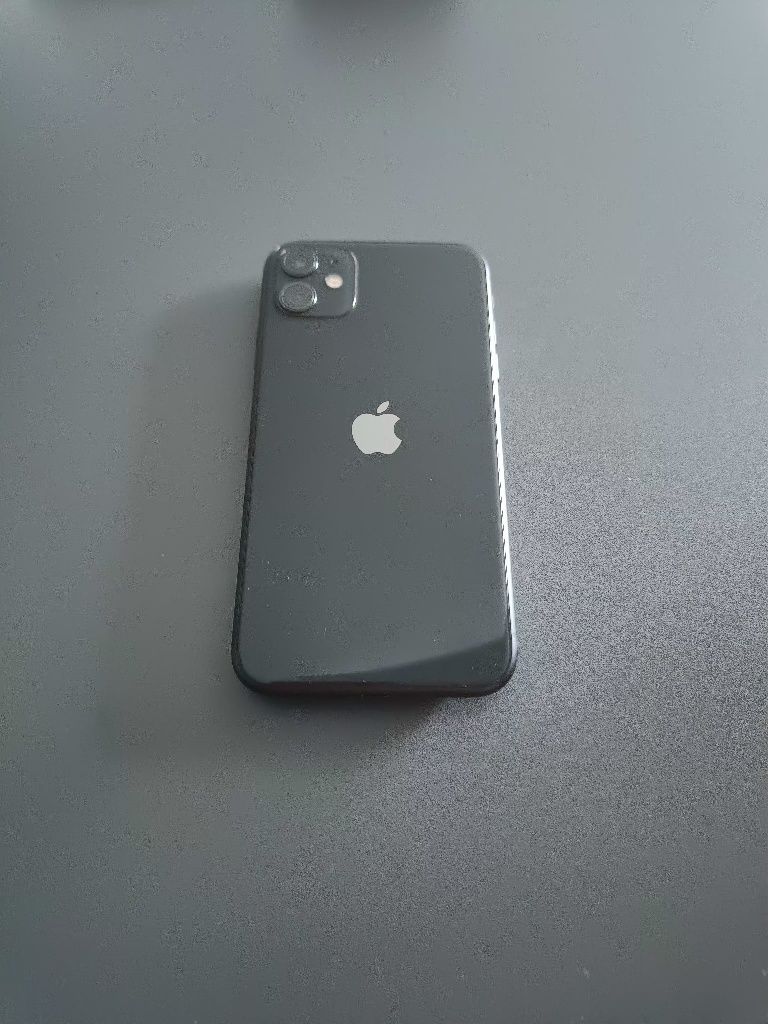 Iphone 11 64GB CZARNY