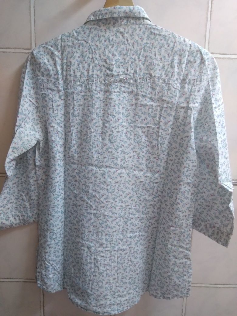 Blusa florida - Tamanho M