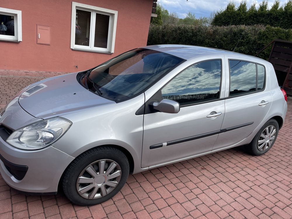 renault clio 3  1.5dci super stan