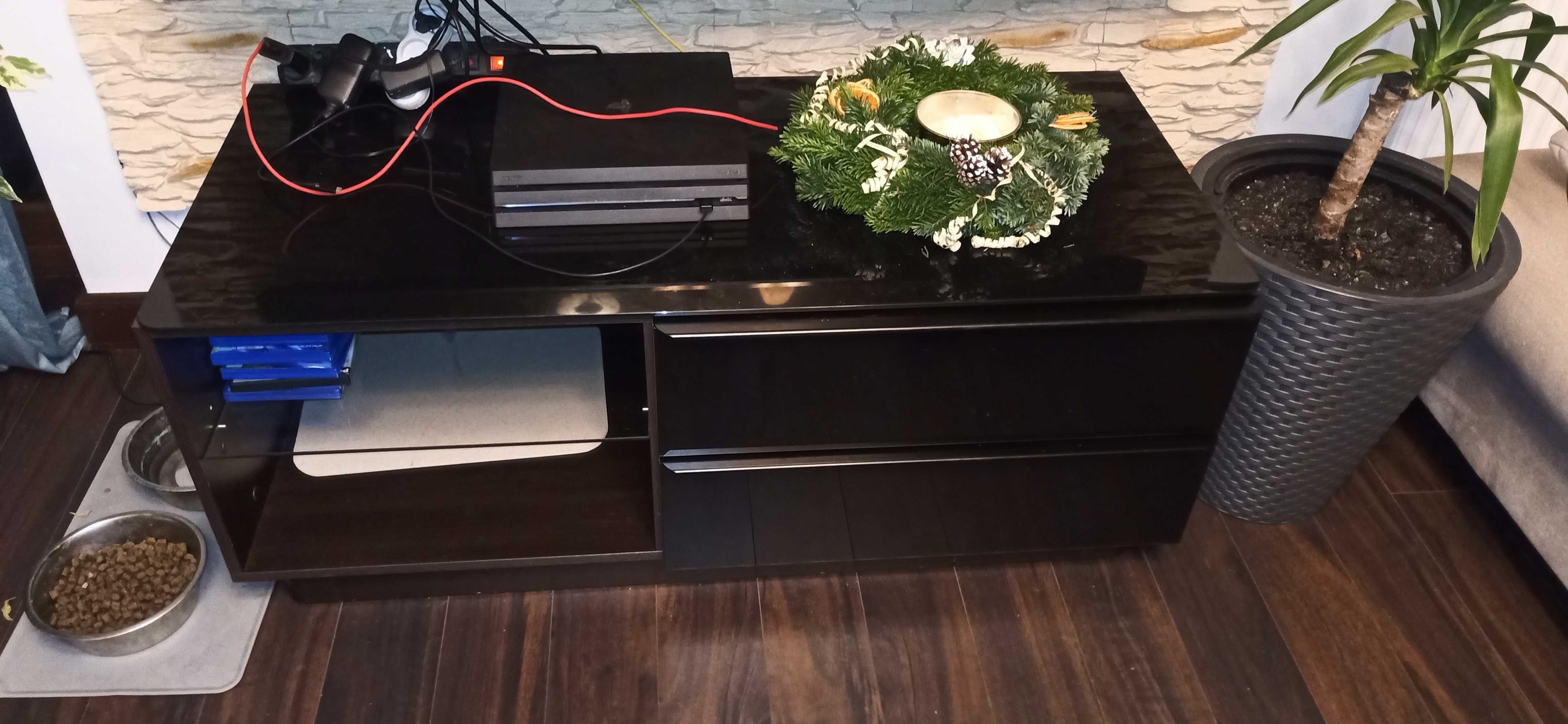 Szafka RTV pod tv