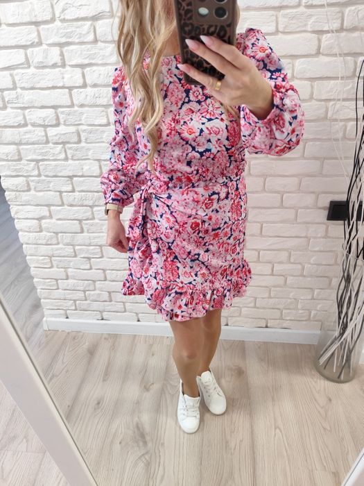 Różowa sukienka Pakuten S/M