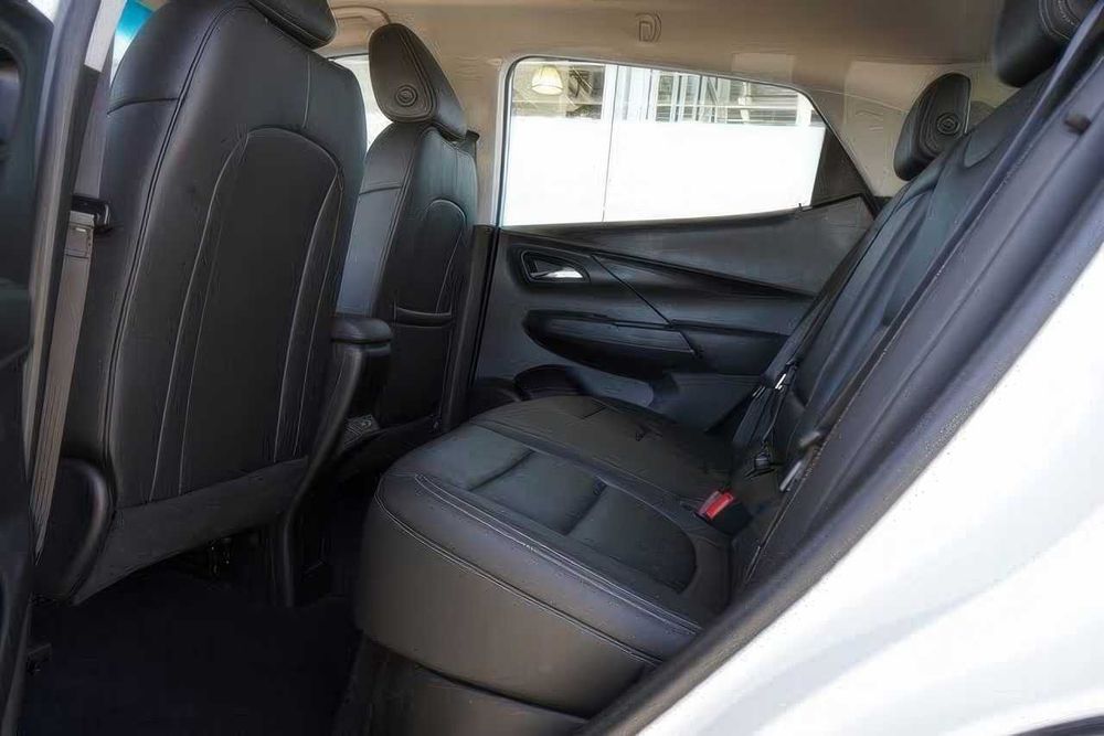 Chevrolet Bolt EV 2LT      2023