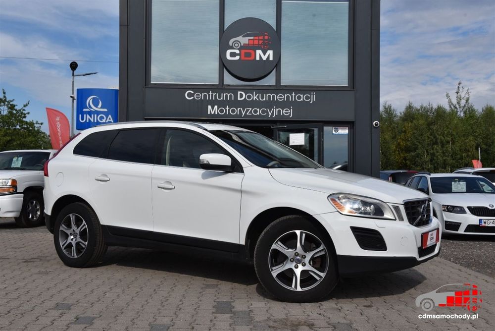 Volvo XC 60 2.0 D3 Summum Serwis ASO Full Opcja Panorama Biały Certyfikat VIDEO!