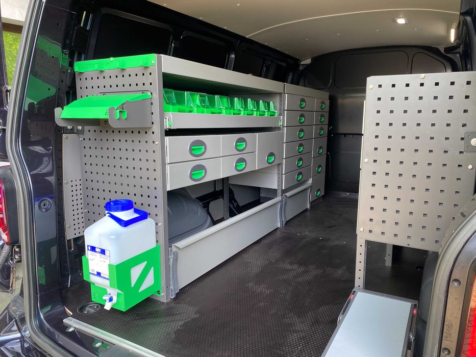 Zabudowa serwisowa do samochodu dostawczego Regał Bus Szafka