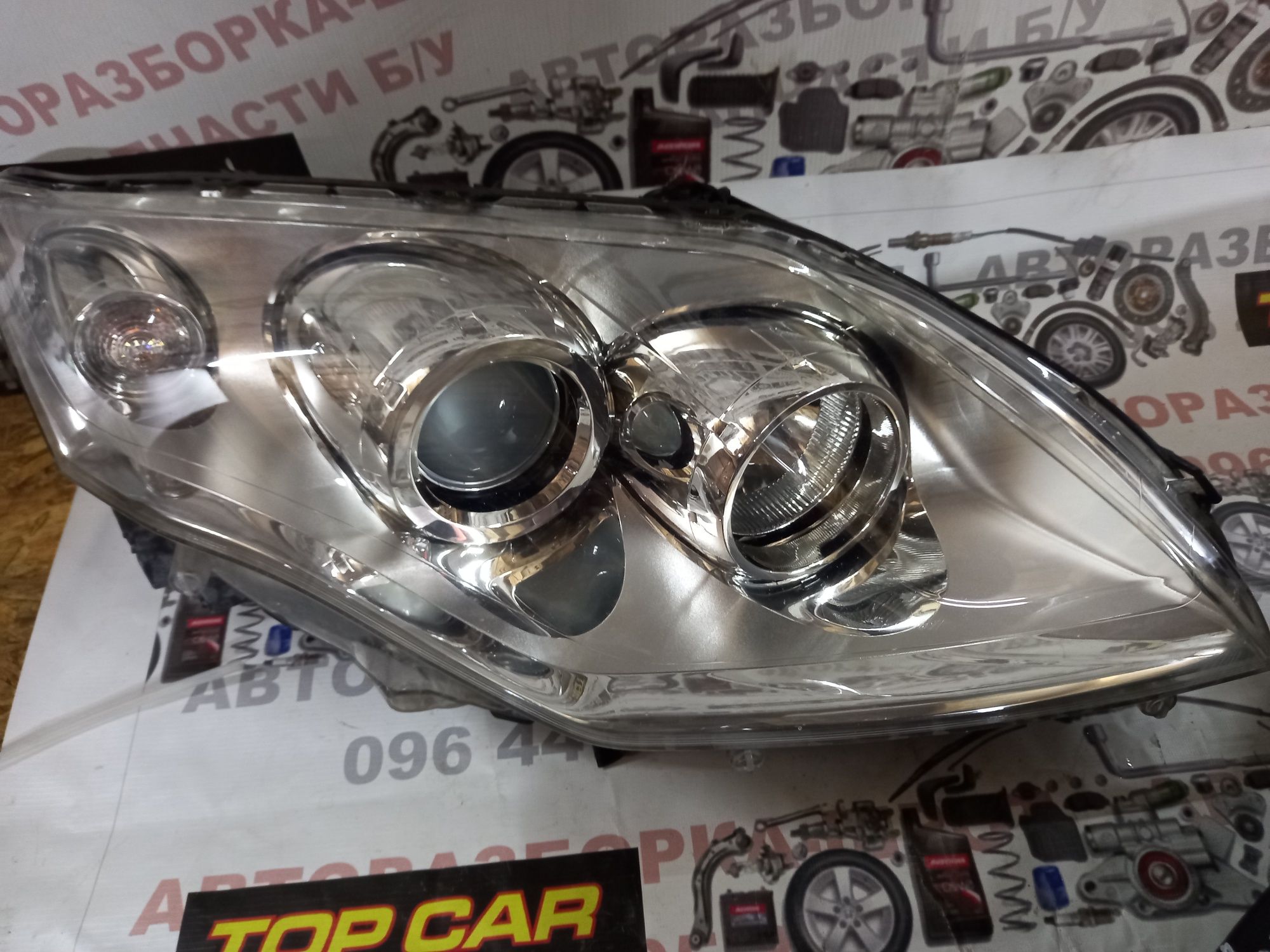 Фари фара  передні на Рено Лагуна 3.. Renault Laguna 3 ідеальний стан.