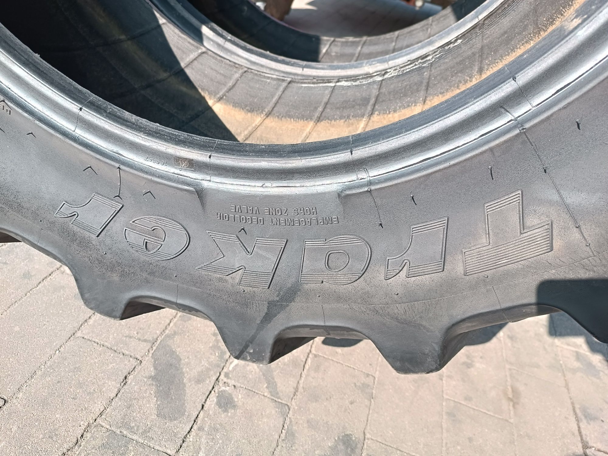 320/85R24 Kleber Traker 12.4R24