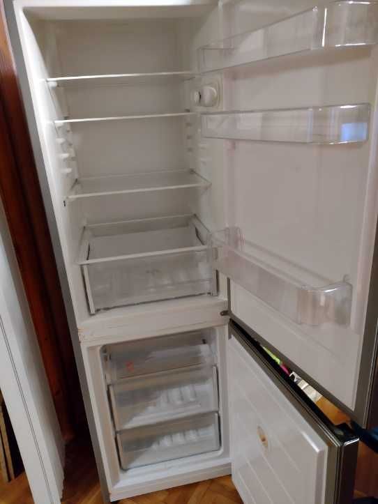 Lodówka Indesit srebrna