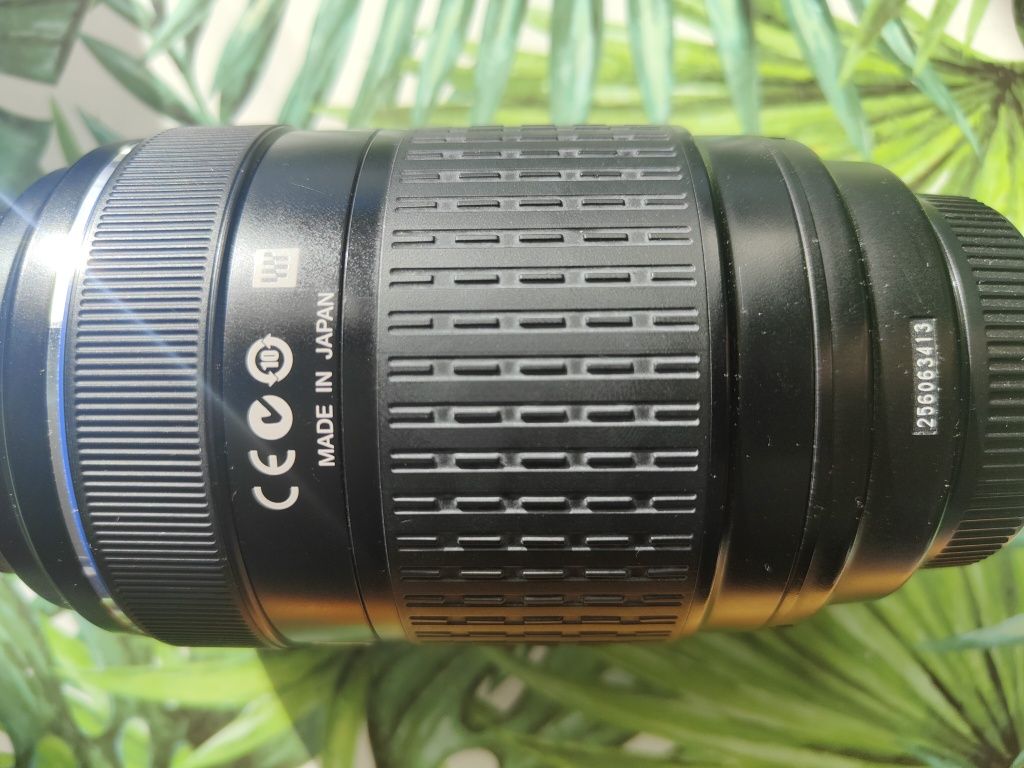 Olympus  Zuiko Digital 70-300  mm f4-5,6