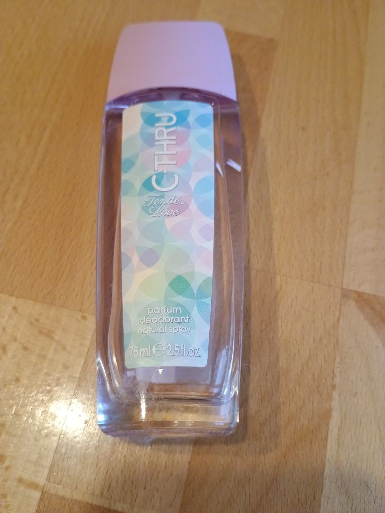 Perfuma C-THRU famska