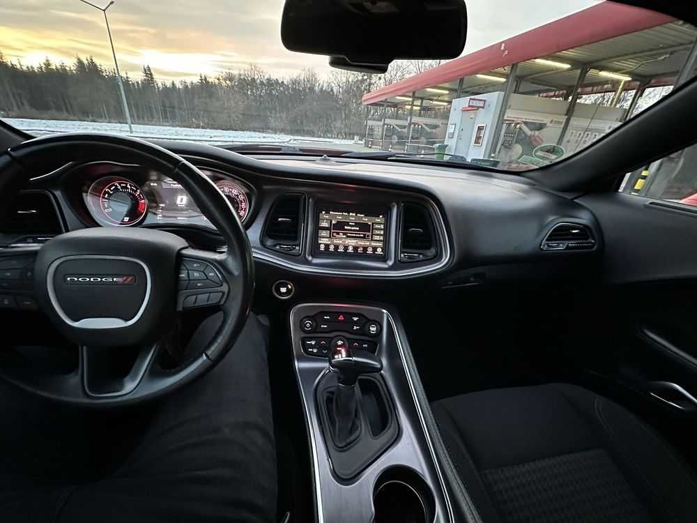 Dodge Challenger 3.6 305km Rej Pl GO MANGO LPG Zam Bus Laweta